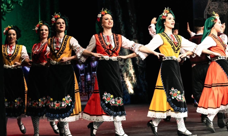 Пловдив посреща 2026 с “ROOTS &amp; BEATS” - Мост между традицията и бъдещето под звездите на древния град